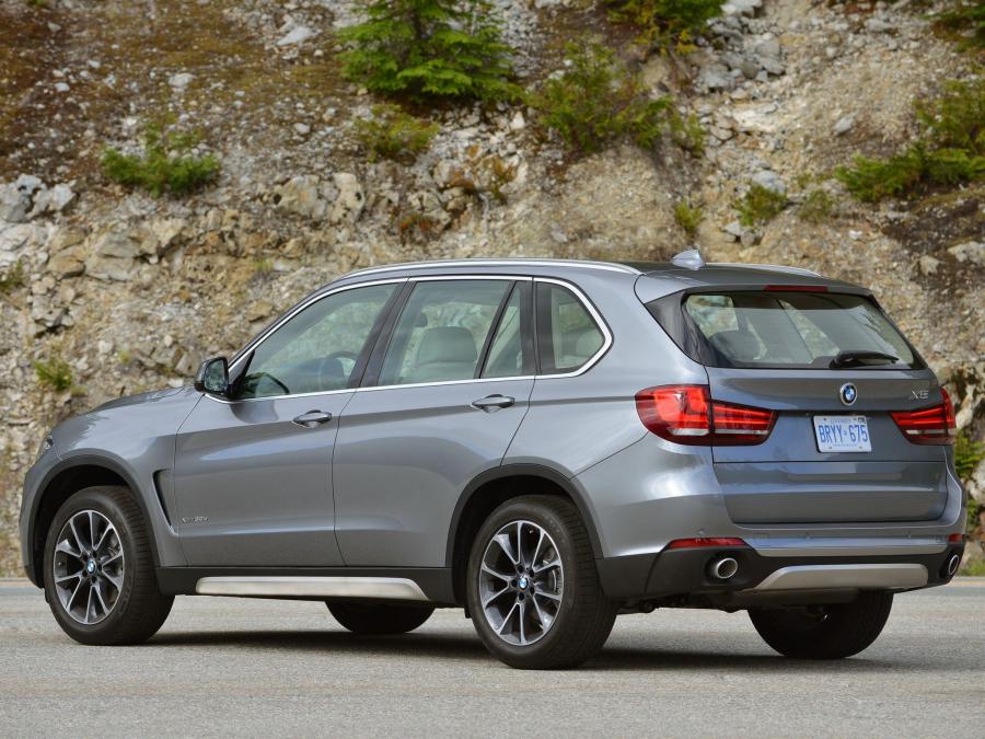  BMW X5 xDrive 3.0d 2013 года  (фото 18 из 30)